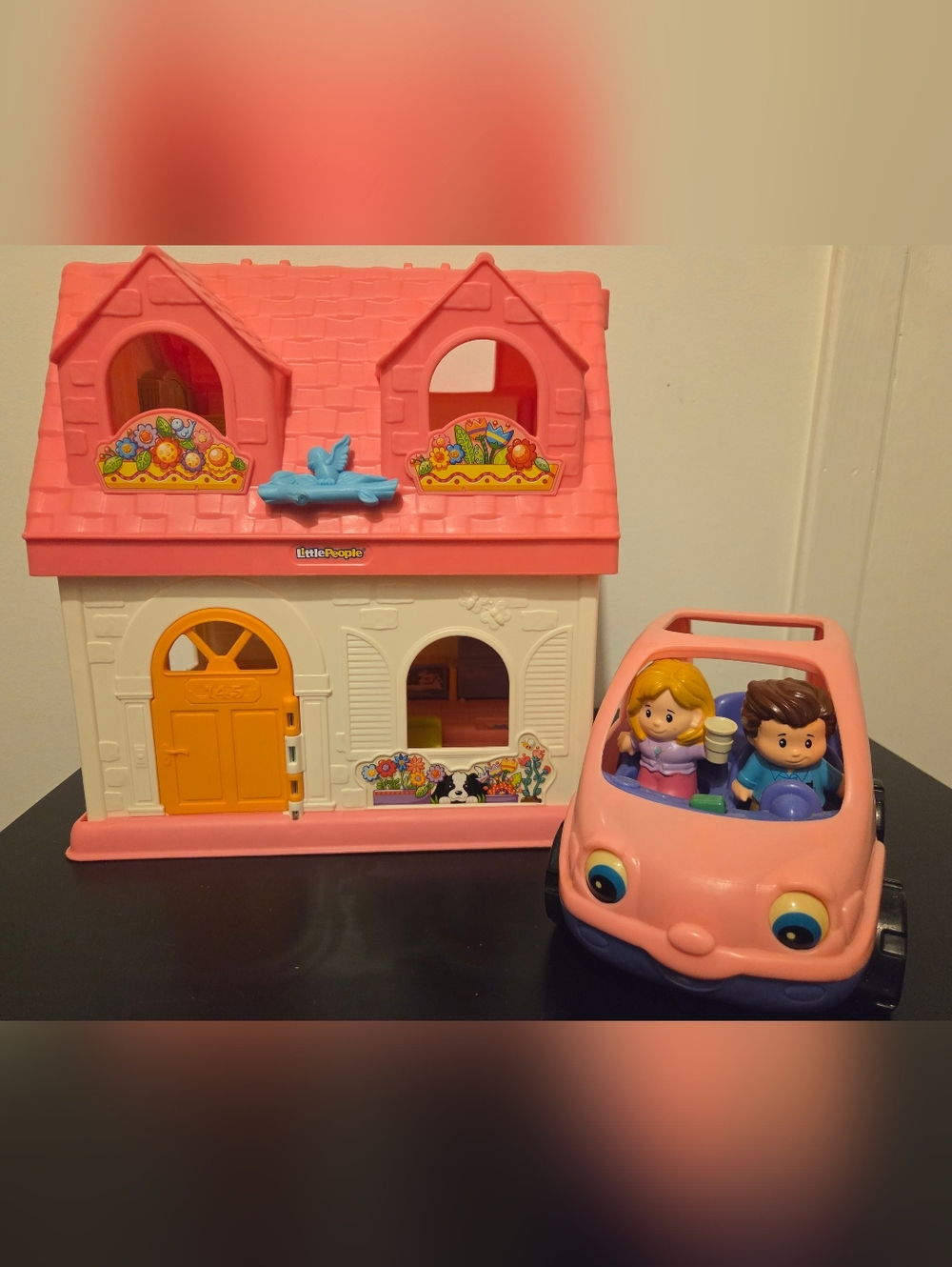 Little People Suprise & Sounds Home With Pink Mini Van